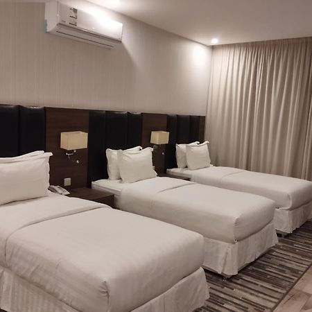 Olive Tree Hotel Tabuk Esterno foto