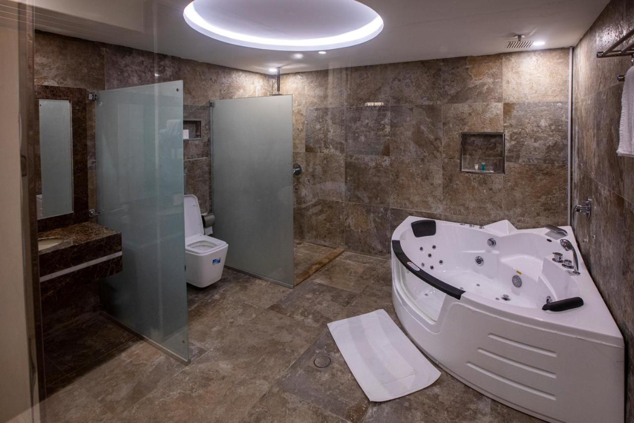 Olive Tree Hotel Tabuk Esterno foto