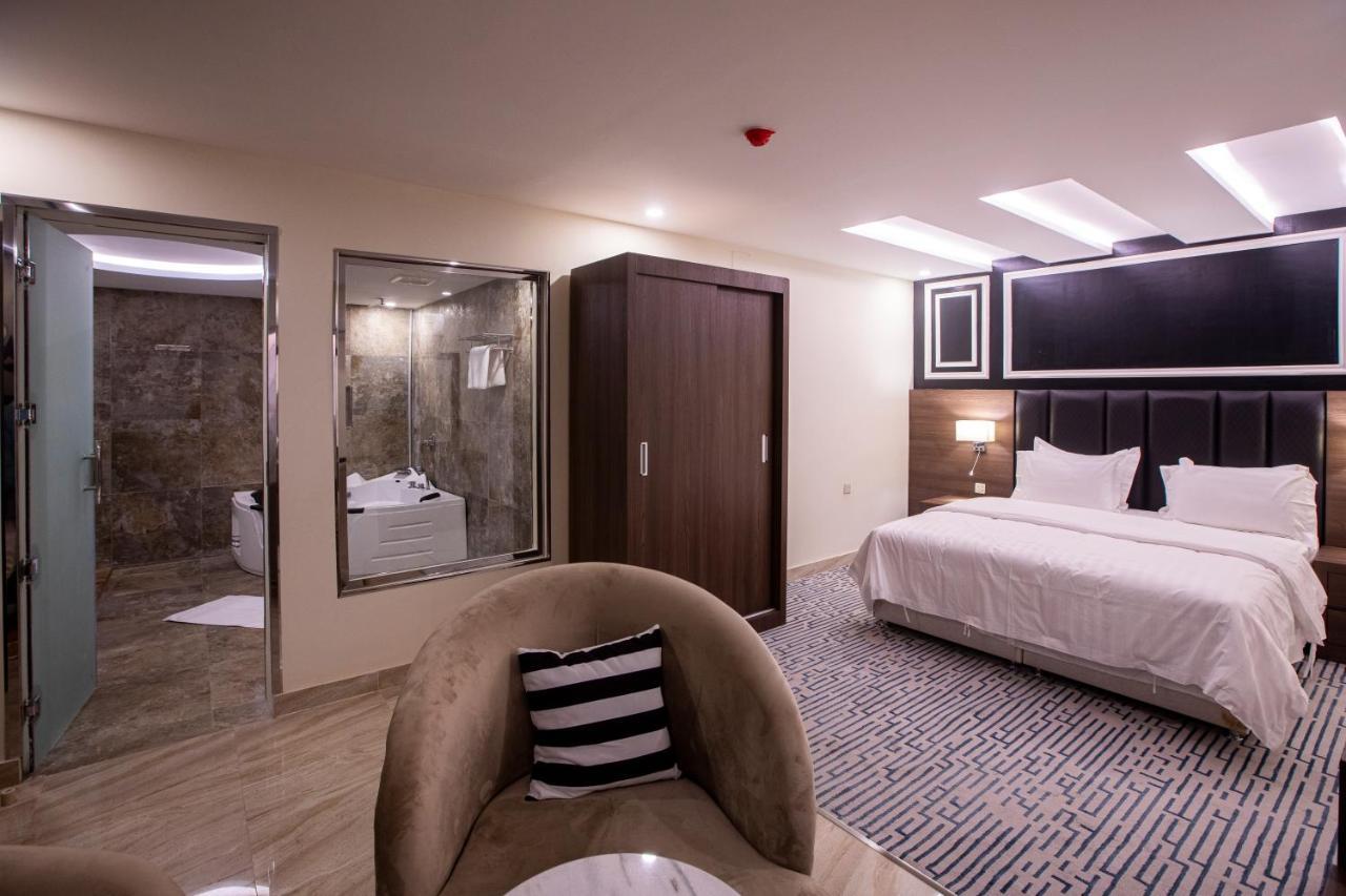 Olive Tree Hotel Tabuk Esterno foto